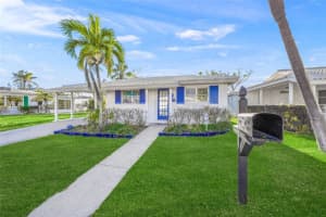 655 Spanish Way, LONGBOAT KEY