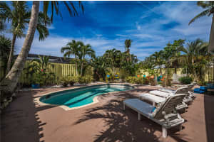 8709 9TH AVENUE, BRADENTON, FL 34209 Sold 09/25/25