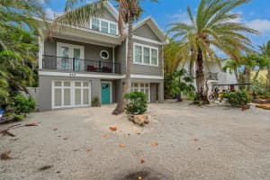 210 HARBOR DRIVE, HOLMES BEACH, FL 34217 - MLS#MFRA4656124