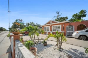 3957 PROCTOR ROAD, SARASOTA, FL 34233 - MLS#MFRA4656145