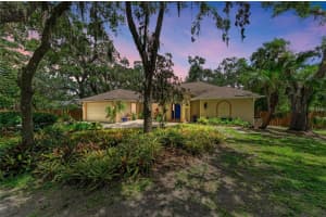 3217 Oak Grove Dr, SARASOTA