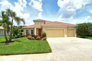 6214 45th Ln E, BRADENTON