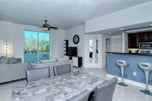 800 TAMIAMI TRAIL, SARASOTA, FL 34236 - MLS#MFRA4656332