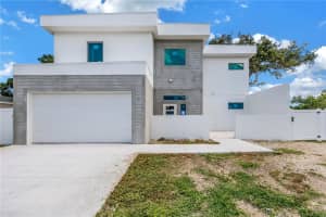 2065 GOLDENROD STREET, SARASOTA, FL 34239 - MLS#MFRA4656340