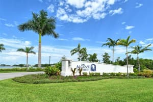 6204 ISLA DEL RAY AVENUE, SARASOTA, FL 34240 - MLS#MFRA4656345