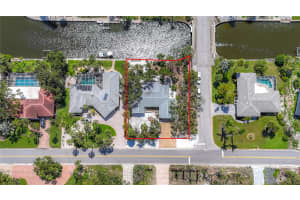 5572 SHADOW LAWN DRIVE, SARASOTA, FL 34242 - MLS#MFRA4656346