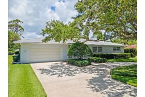 1541 FLOWER DRIVE, SARASOTA, FL 34239 - MLS#MFRA4656365
