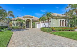 8832 ENCLAVE COURT, SARASOTA, FL 34238 Sold 08/29/25