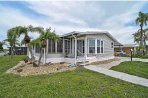 5707 45th St E #143, BRADENTON