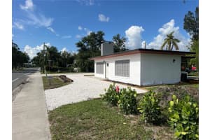 4122 LOCKWOOD RIDGE ROAD, SARASOTA, FL 34234 - MLS#MFRA4656401