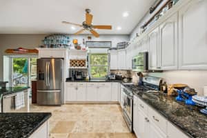 15780 WILSON ROAD, SARASOTA, FL 34240 - MLS#MFRA4656467