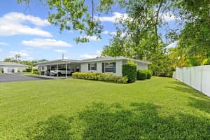 2115 9th Ave W #3d, BRADENTON