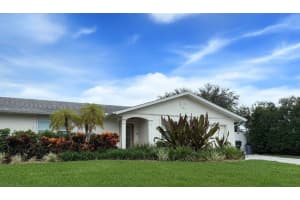 2411 NASSAU STREET, SARASOTA, FL 34231 - MLS#MFRA4656481