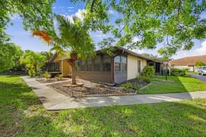 4153 66TH STREET CIRCLE, BRADENTON, FL 34209 Sold 08/19/25