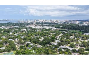 2590 Floyd St, SARASOTA