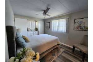 111 49TH AVENUE, BRADENTON, FL 34207 - MLS#MFRA4656502