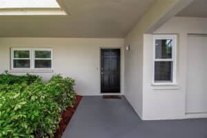7301 W. Country Club Dr N #108, SARASOTA