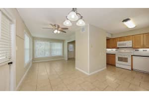 2462 HYDE PARK STREET, SARASOTA, FL 34239 - MLS#MFRA4656508