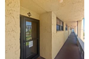 8710 MIDNIGHT PASS ROAD, SARASOTA, FL 34242 - MLS#MFRA4656527