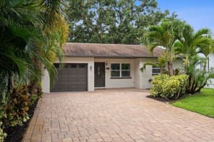5702 TANGERINE AVENUE, GULFPORT, FL 33707 Sold 07/30/25