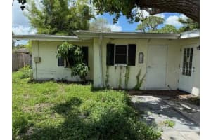 2451 LOMA LINDA STREET, SARASOTA, FL 34239 - MLS#MFRA4656573