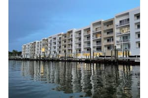 1709 N Tamiami Trl #213, SARASOTA