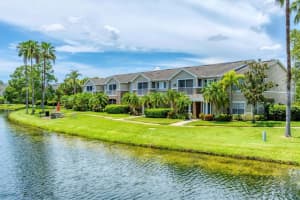 8827 MANOR LOOP, LAKEWOOD RANCH, FL 34202 Sold 08/06/25
