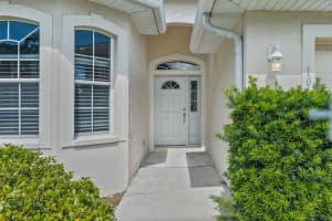 1042 WHITEGATE COURT, SARASOTA, FL 34232 Sold 08/28/25