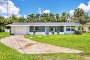 116 Myakka Dr, VENICE