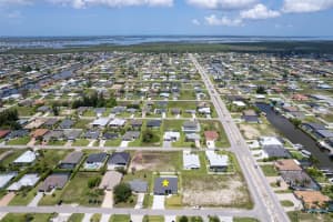 10 33RD AVENUE, CAPE CORAL, FL 33991 - MLS#MFRA4656773