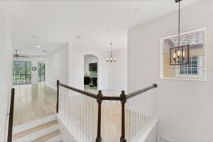 8261 MIRAMAR WAY, LAKEWOOD RANCH, FL 34202 - MLS#MFRA4656820