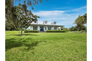 3100 LENA LANE, SARASOTA, FL 34240 - MLS#MFRA4656846