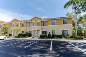 13084 Tigers Eye Dr, VENICE
