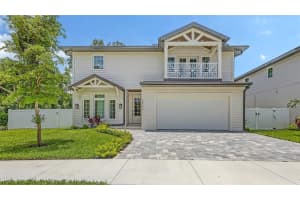 2596 Floyd St, SARASOTA