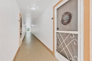 618 BIRD BAY DRIVE, VENICE, FL 34285 - MLS#MFRA4656901