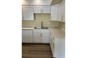 201 ELLIOT AVENUE, SARASOTA, FL 34232 Sold 08/04/25