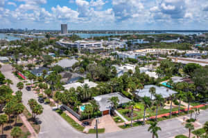 409 WASHINGTON DRIVE, SARASOTA, FL 34236 - MLS#MFRA4656978
