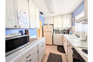 1841 SUNNY DRIVE, BRADENTON, FL 34207 - MLS#MFRA4657033