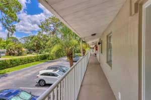 924 LA COSTA CIRCLE, SARASOTA, FL 34237 - MLS#MFRA4657035