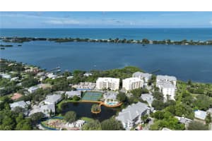 250 HIDDEN BAY DRIVE, OSPREY, FL 34229 - MLS#MFRA4657042