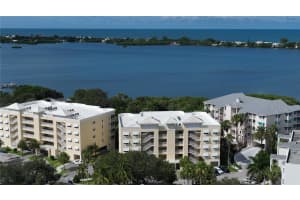 250 HIDDEN BAY DRIVE, OSPREY, FL 34229 - MLS#MFRA4657042