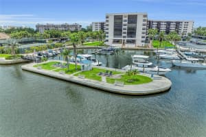 5855 MIDNIGHT PASS ROAD, SARASOTA, FL 34242 - MLS#MFRA4657053