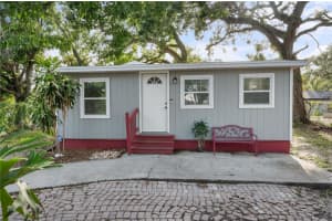 2005 Gillespie Ave, SARASOTA