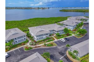 1319 PERICO POINT CIRCLE, BRADENTON, FL 34209 - MLS#MFRA4657115