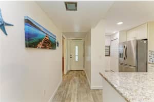 258 SHERWOOD DRIVE, BRADENTON, FL 34210 - MLS#MFRA4657135