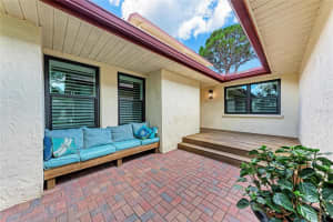 6111 COURTSIDE DRIVE, BRADENTON, FL 34210 - MLS#MFRA4657174