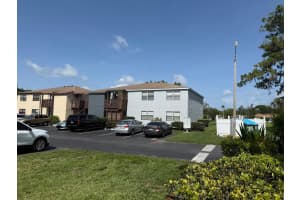 5026 Water Oak Dr #114, BRADENTON