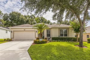 2000 Farmington Ct, CLERMONT