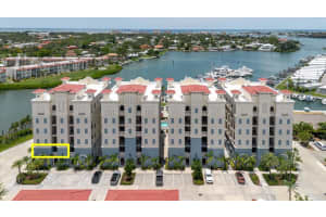 501 Tamiami Trl N #201, VENICE