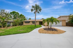 4946 COMMONWEALTH DRIVE, SARASOTA, FL 34242 - MLS#MFRA4657231